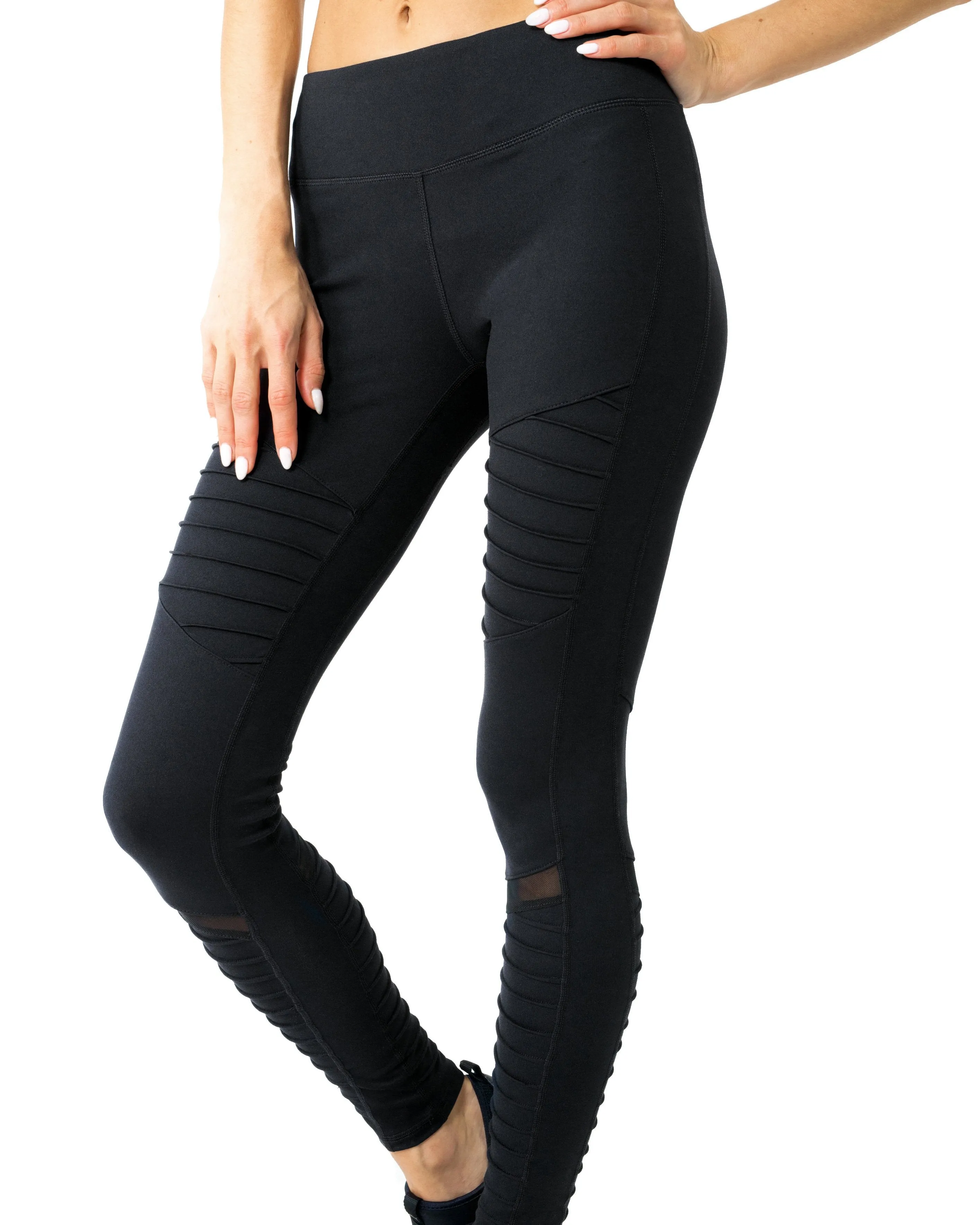 Athletique Low-Waisted Ribbed Leggings With Hidden Pocket and Mesh Panels