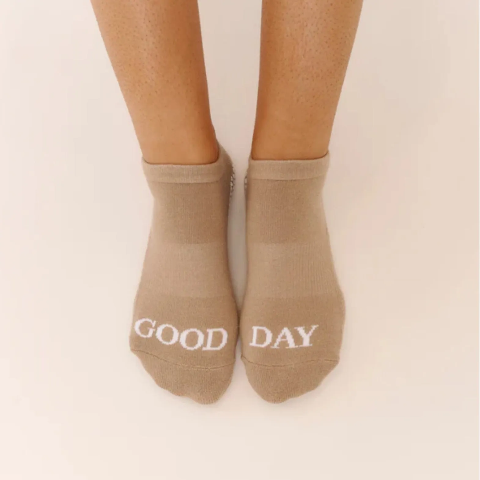 Classic Low Rise Grip Socks - Good Day (Barre / Pilates)