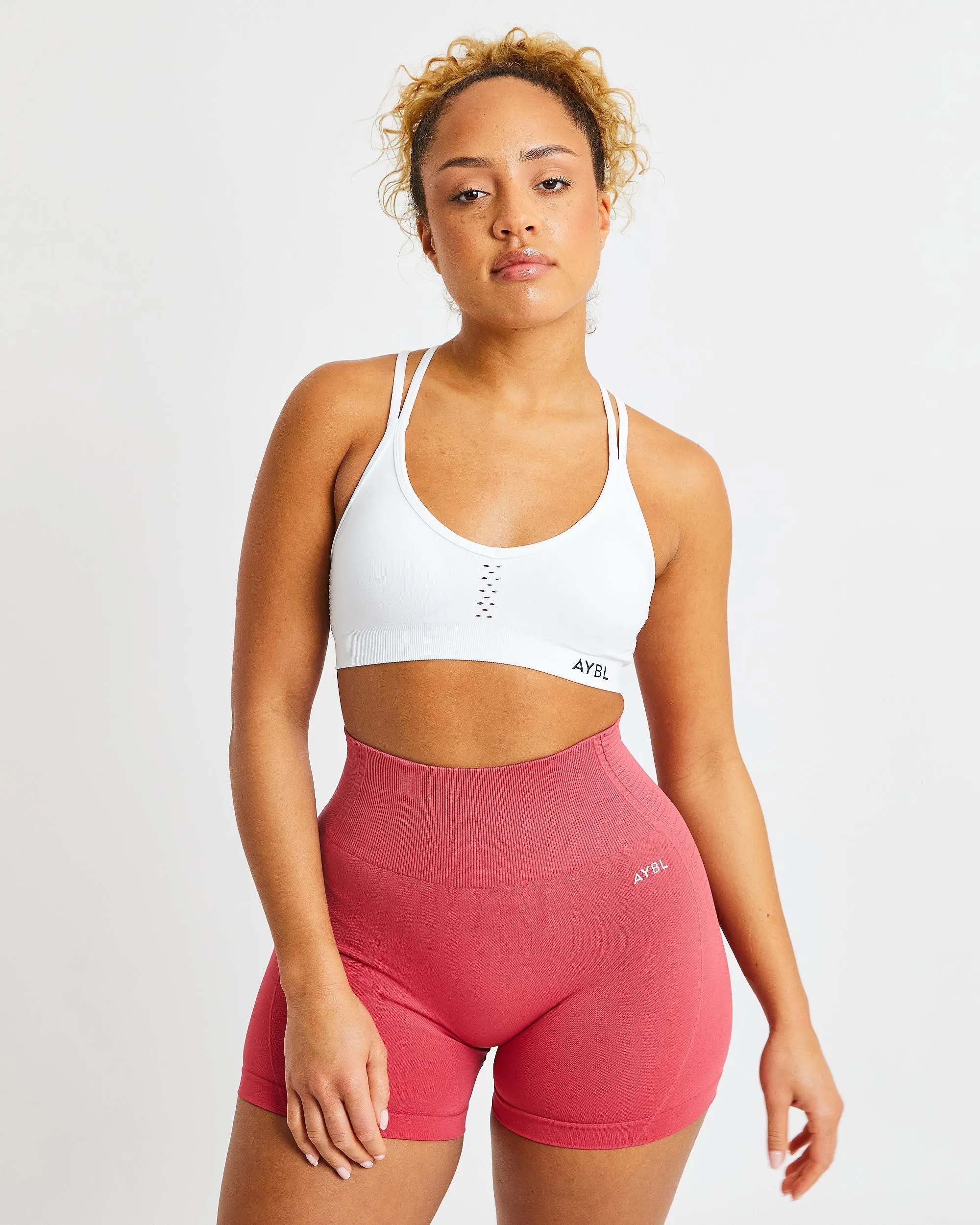 Essential Seamless Strappy Sports Bra - White