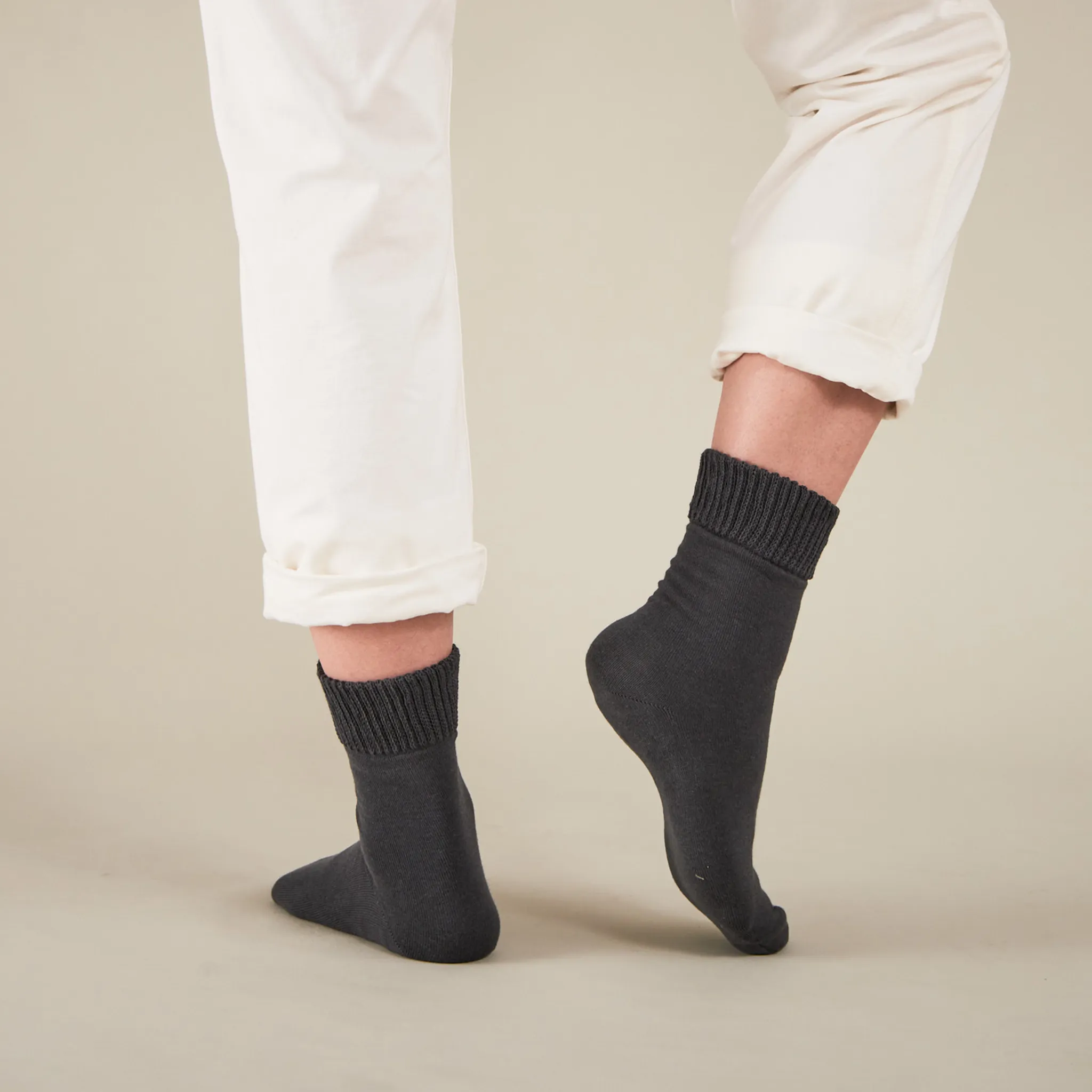 Men's Smooth Heel Socks (double-layered wool blend) - 700