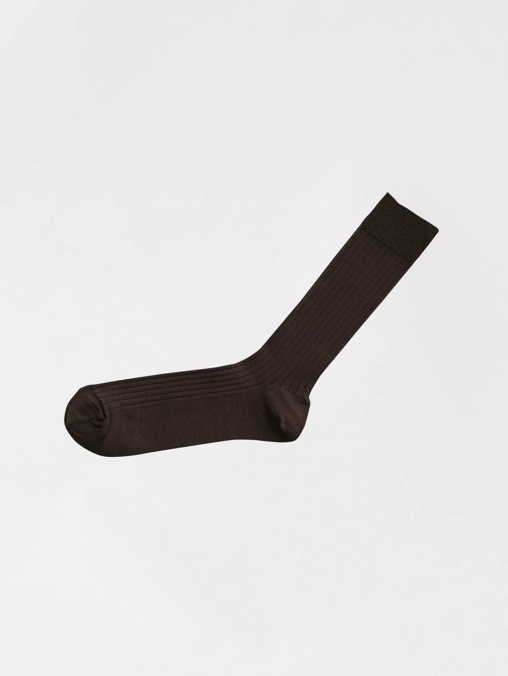 Silk Cotton Ribbed Brown Socks by Nishiguchi Kutsushita