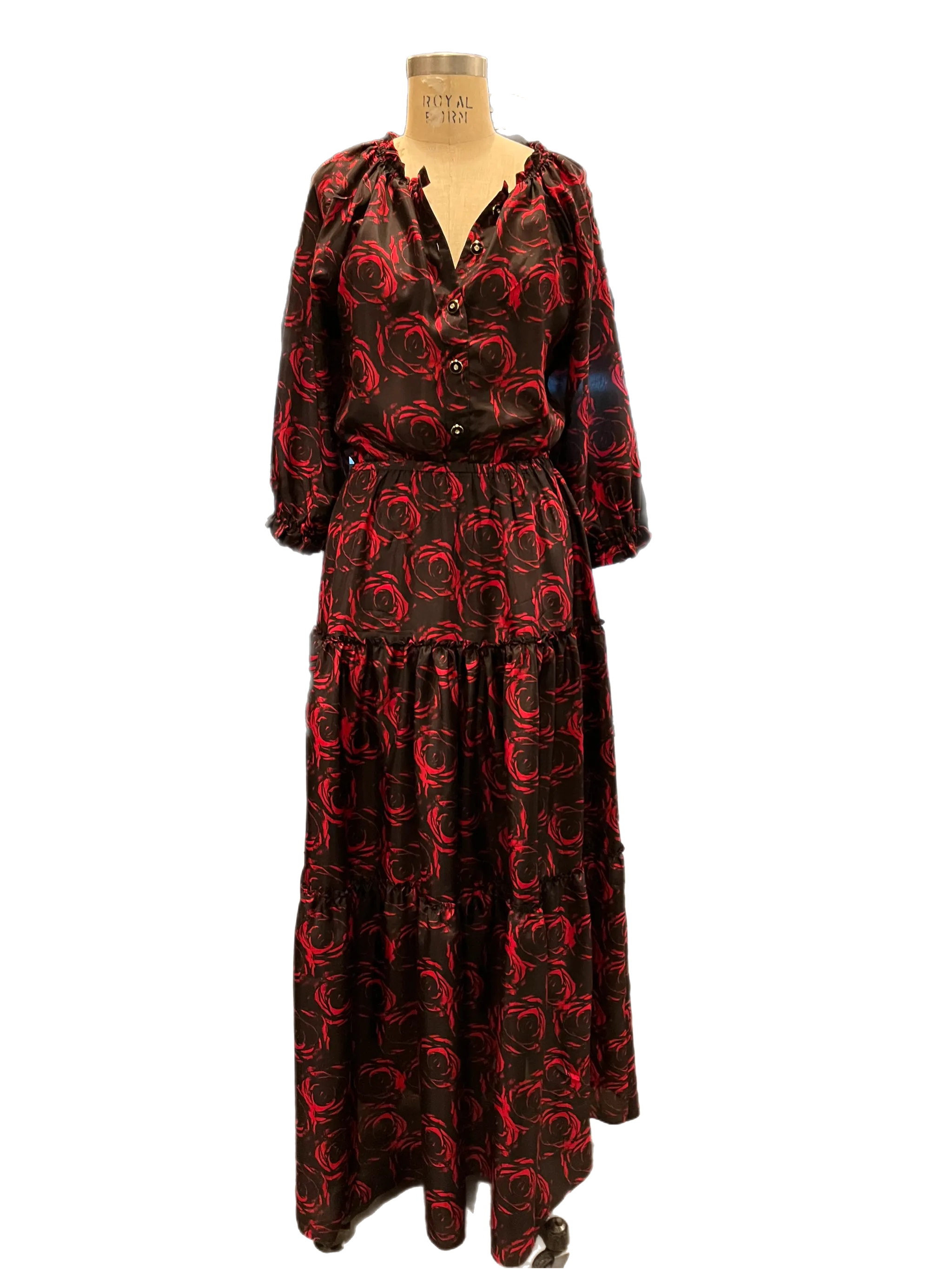 Printed Silk dress with 3/4 sleeves and tired skirt